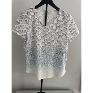 Chico's Weekends Shell Print Tee Size 1 Coastal Nautical Short Sleeve Top